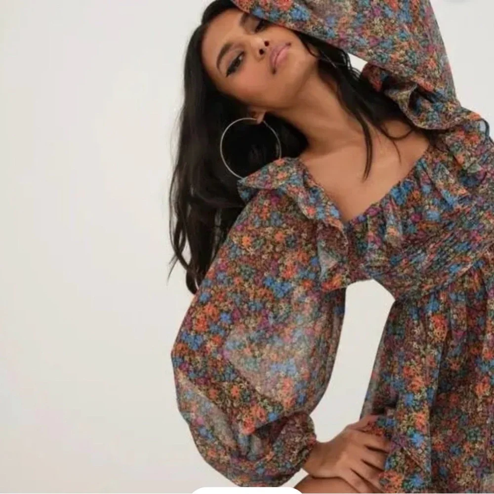 NWT For Love & Lemons Brittany Floral Print Long Sleeve Midi Dress Size M - Picture 2 of 13